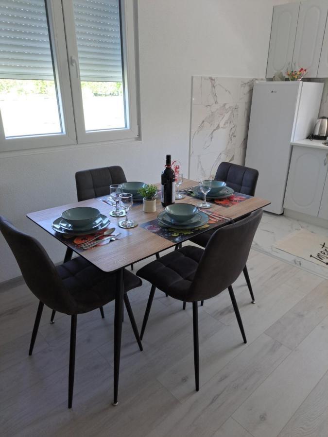 Knezevic Apartman Podgoriţa Exterior foto